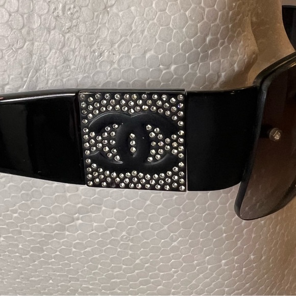 CHANEL 4117-B Vintage Rimless Sunglasses Black w/ Swarovski Crystal CC Logo - Picture 3 of 16
